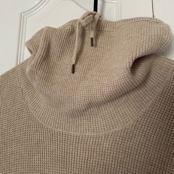 Waffle Turtleneck Pullover - Picture 3 of 8